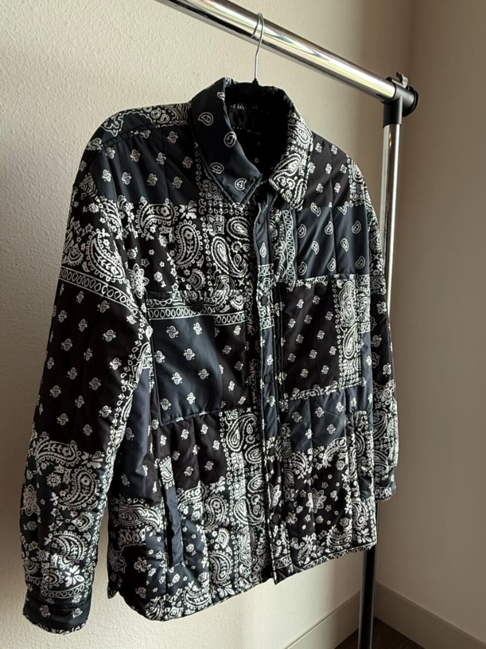 Bershka Bandana Print Padded Puffer Jacket - Picture 10 of 12